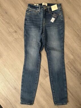Universal Thread High-Rise Skinny Jeans